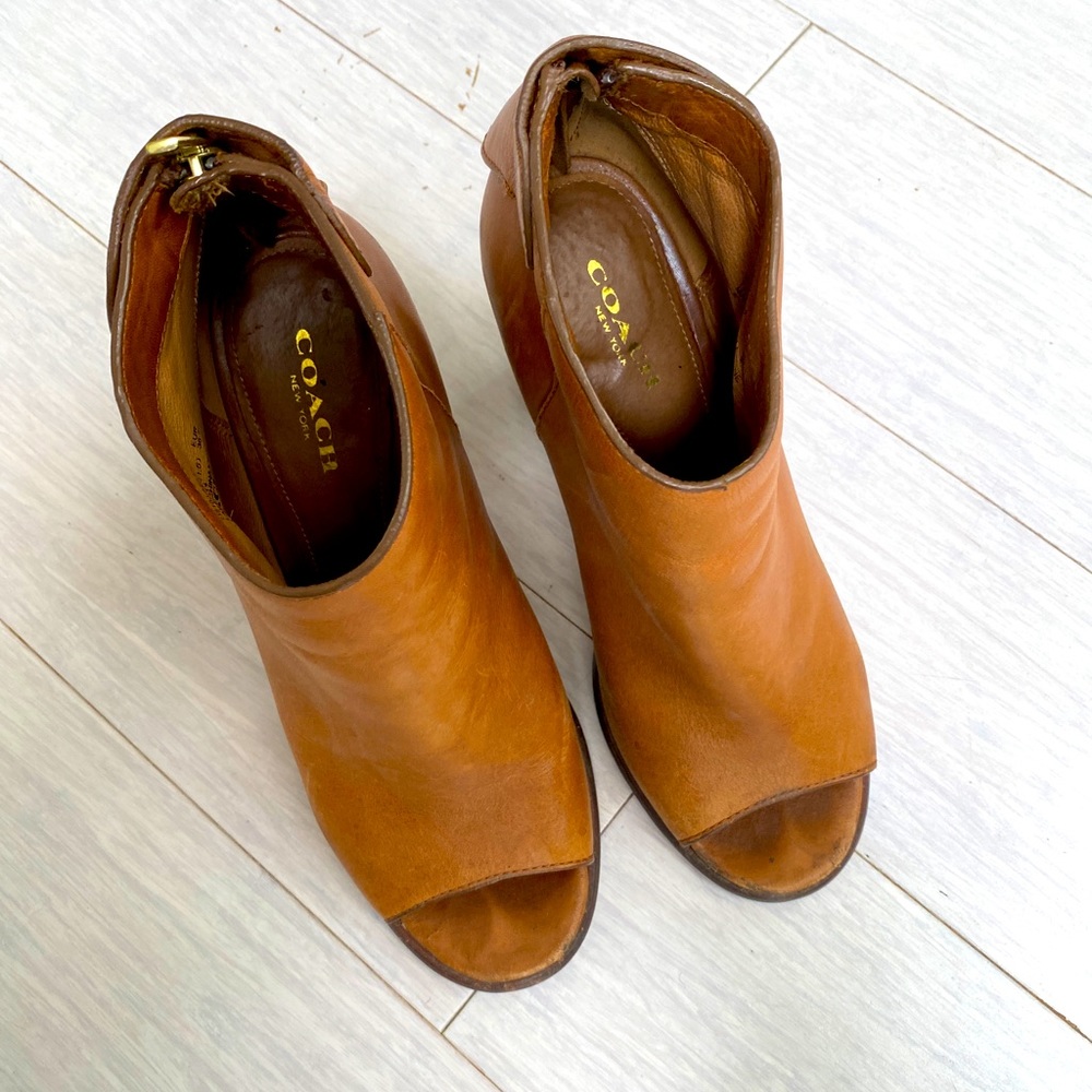 Used .. beautiful brown color